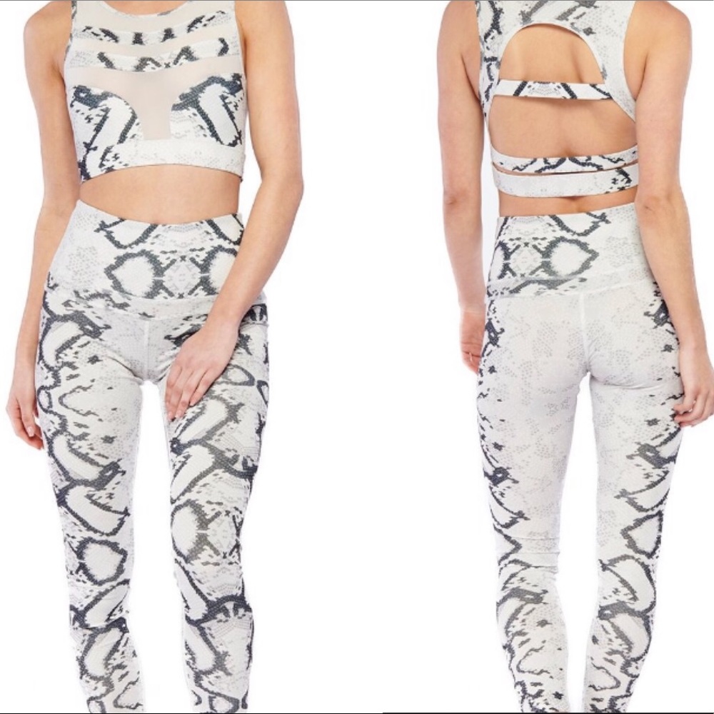 Electric Yoga Python Workout Set - image 2